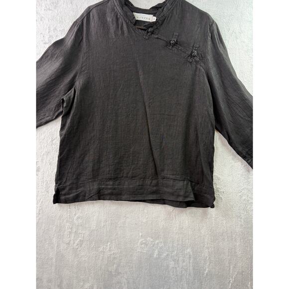 Willow Linen Top with Vintage Frog Button Detail – Black – Size Large - Picture 4 of 6